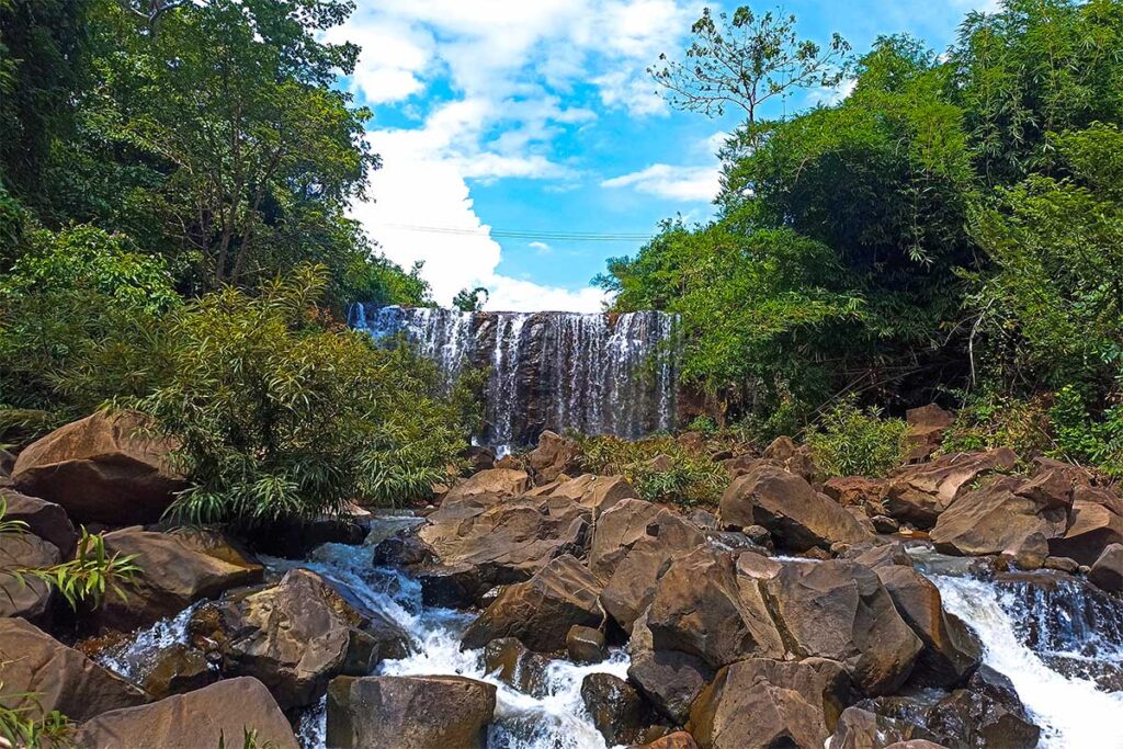 Keng Waterfall in Binh Phuc