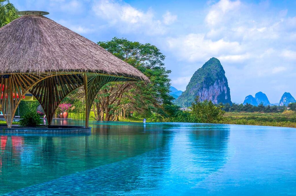 Swimming pool with nice countryside and mountains views in Kim Boi (Hoa Binh)