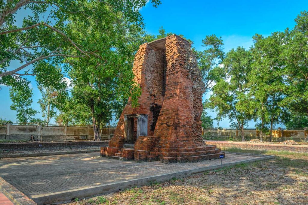 Vinh Hung Ancient Tower in Bac Lieu
