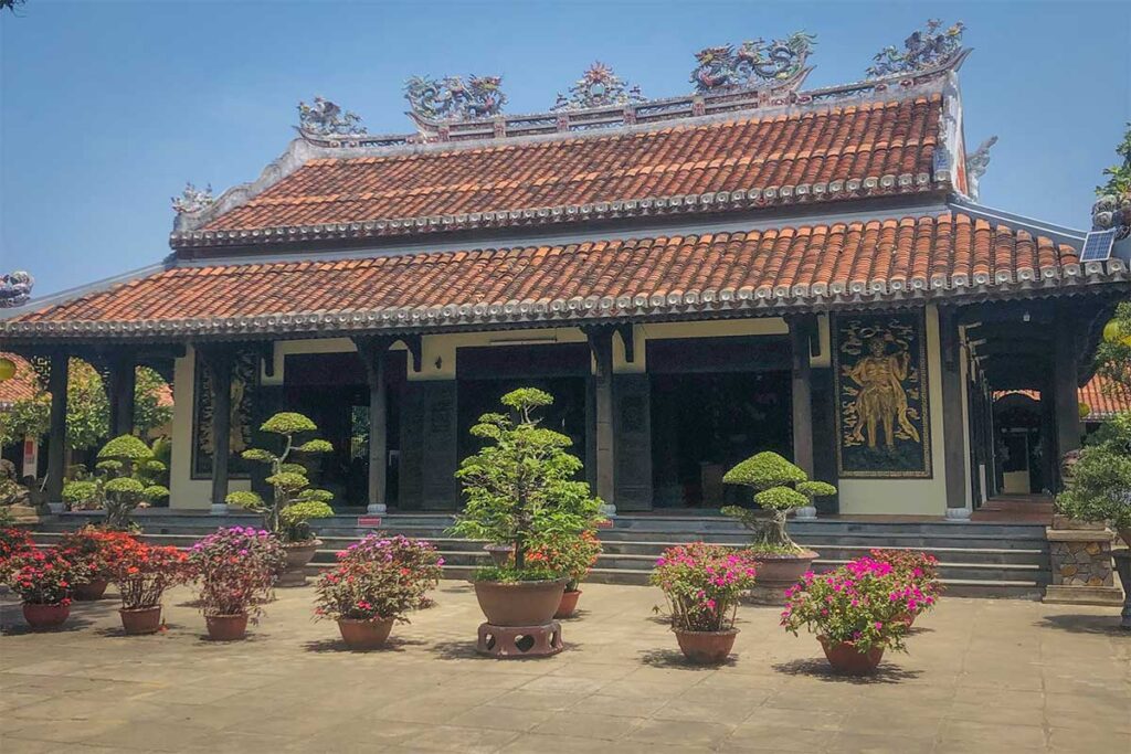 Chuc Thanh Pagoda Hoi An – the oldest pagoda in town with yellow walls and tiled roof