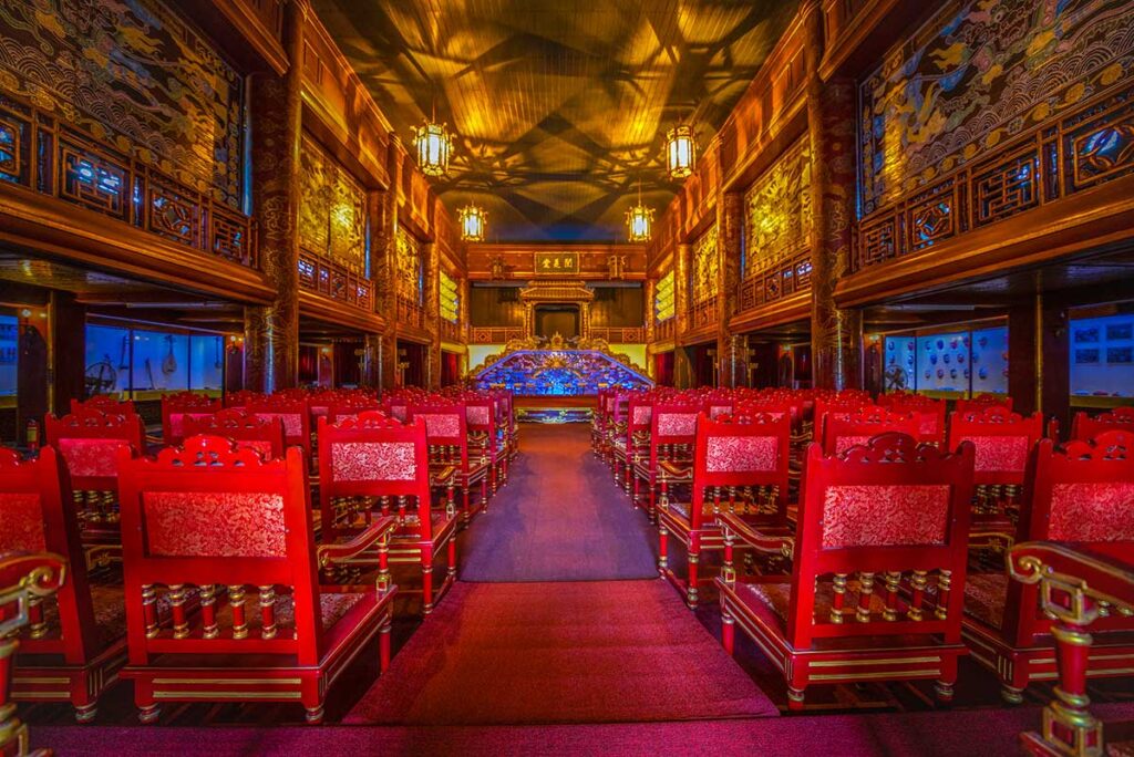 The seating area inside Hue Royal Theatre (Duyet Thi Duong)