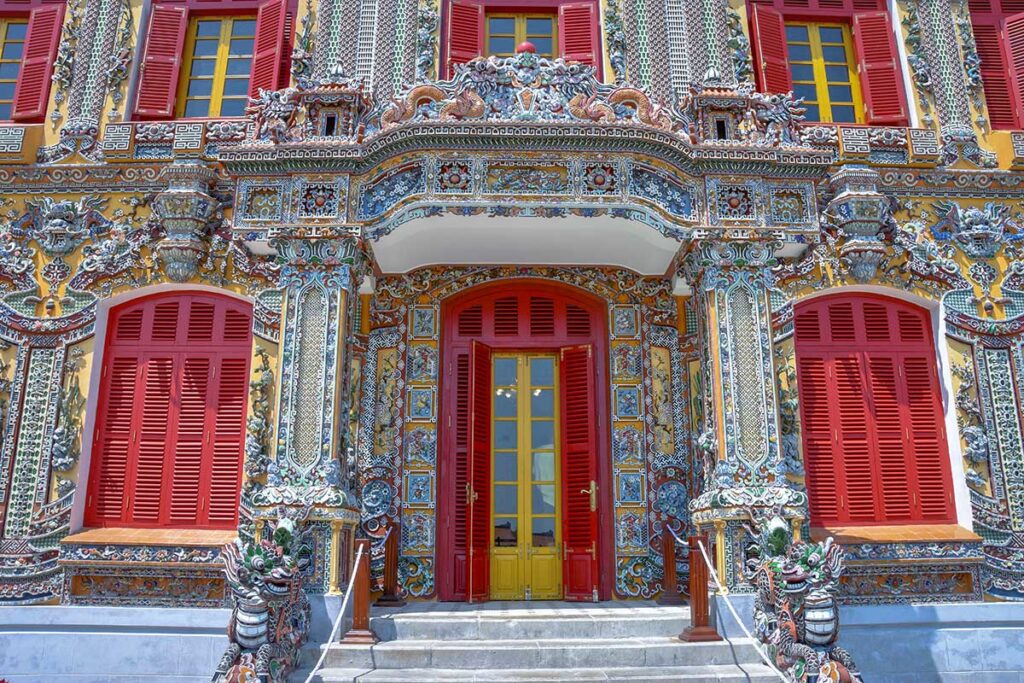 A close up at the door with mosaic designs of Kien Trung Palace