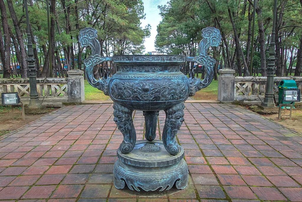 A large bronze incense burner on the altar of Nam Giao Esplanade