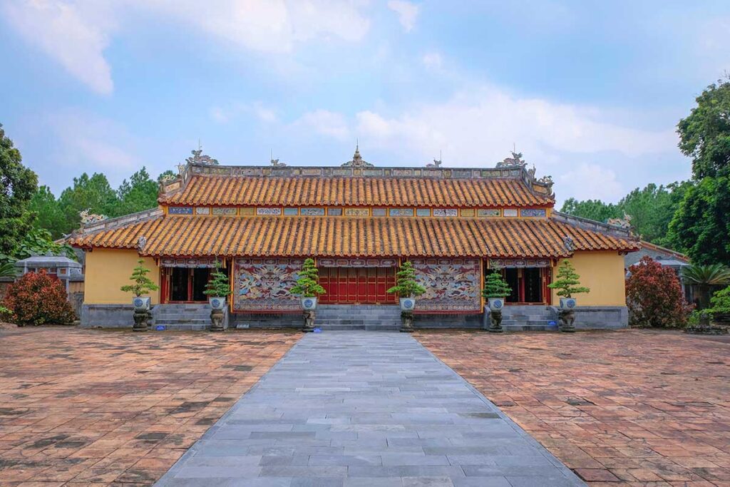 Bieu Duc Temple from the outside at Thieu Tri Tomb