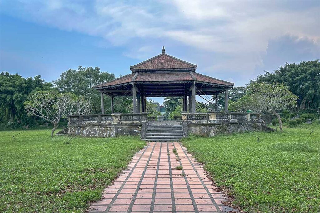 Small shrine of the square island of Tinh Tam Lake in Hue