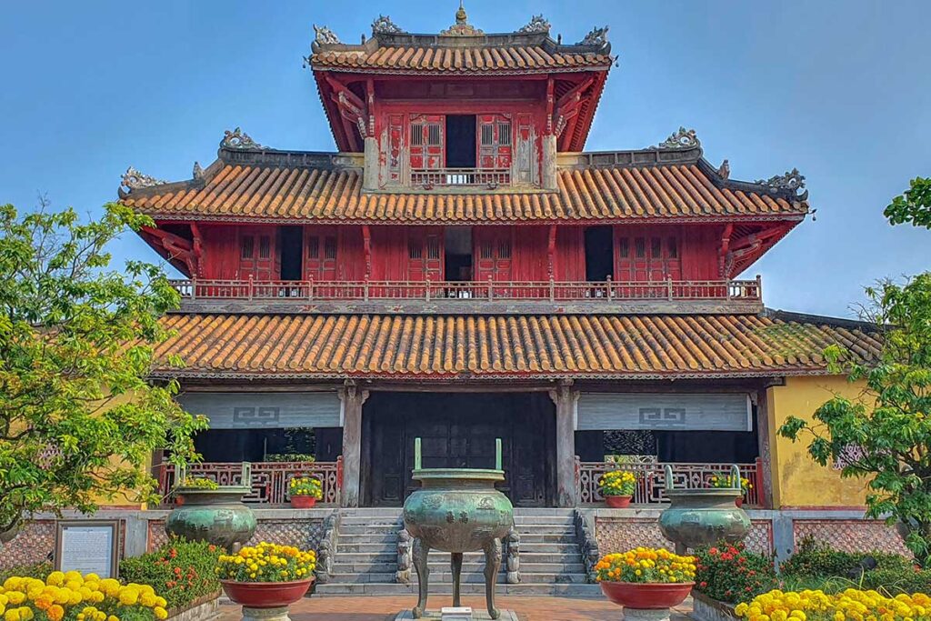 The Hien Lam Pavilion and one of the Nine Dynastic Urns standing in front