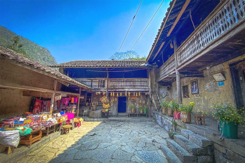 The indoor courtyard of Pao's House - An old ethnic Hmong house
