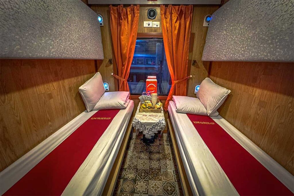 Twin bed cabin inside King Express Train Hanoi to Sapa