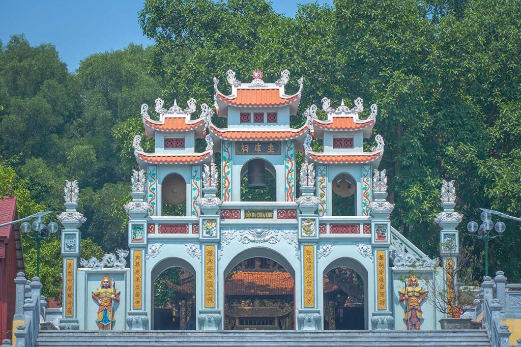 The main gate of Ba Chua Kho Temple