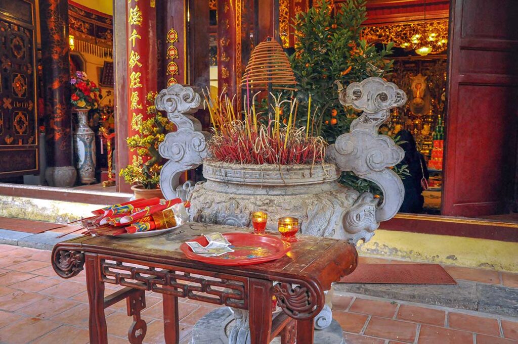 Large incense burner in Bach Ma Temple