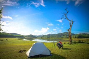 A tent set up on a grassland area within Ben En National Park