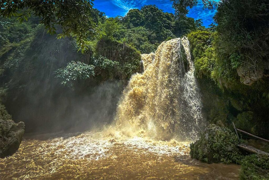 Chieng Khoa Waterfall after heavy rainfall