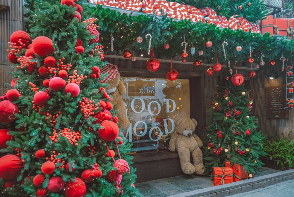 A cafe completely decorated from the outside for christmas in Hanoi