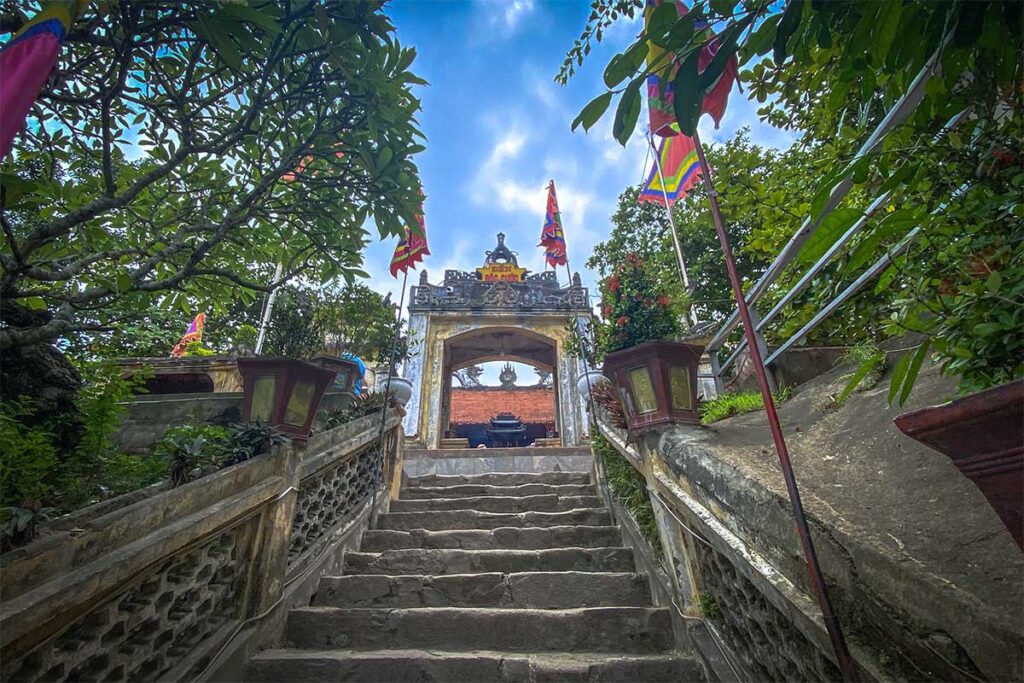 Stairs leading to the gate of Doc Cuoc Temple