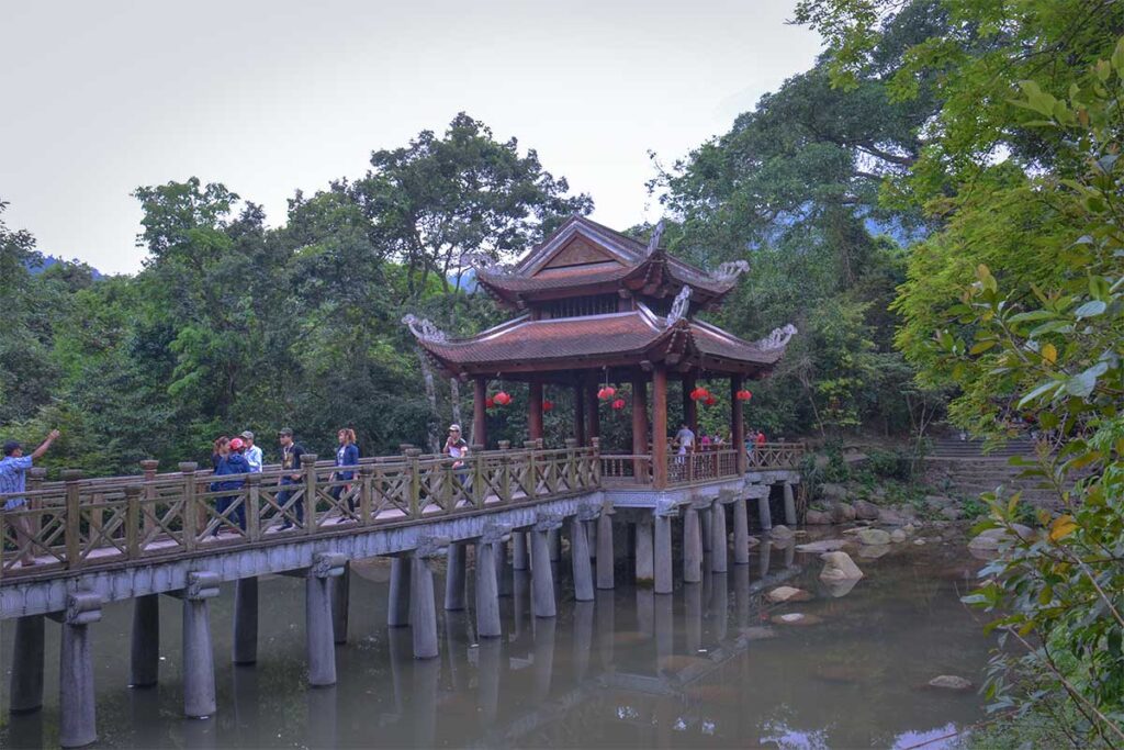 Shrine with stone bride part of Giai Oan Pagoda
