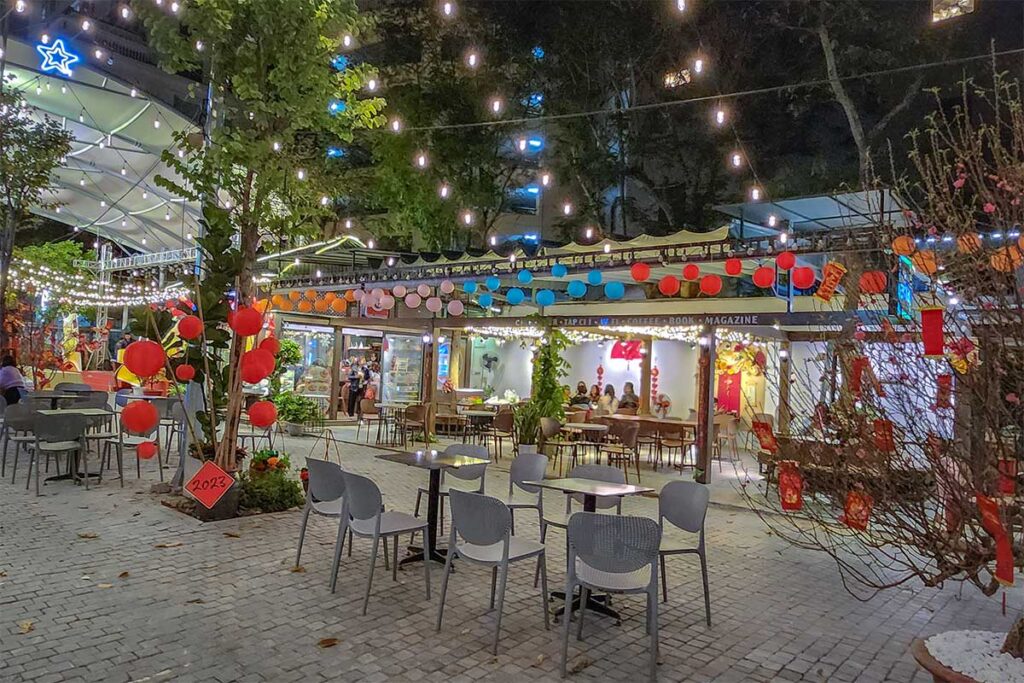 A cafe at Hanoi Book Street