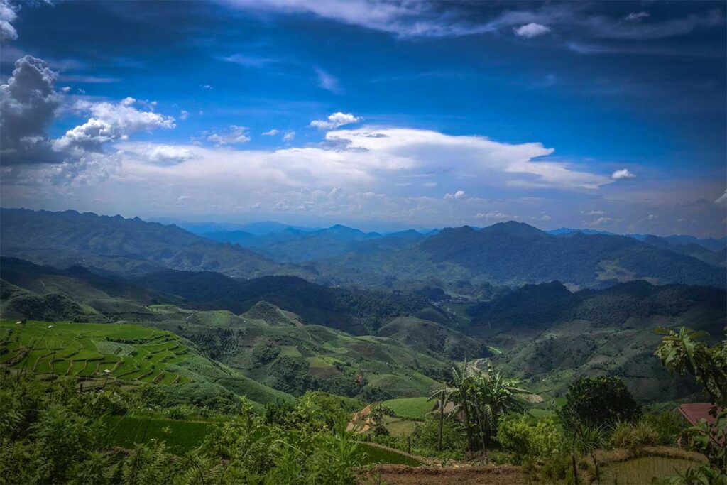 Views from a scenic road from Moc Chau to Chieng Yen over the mountains and jungles of Son La