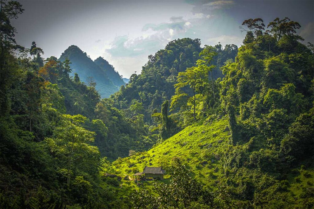 View outside near the caves of Ngu Dong Ban On