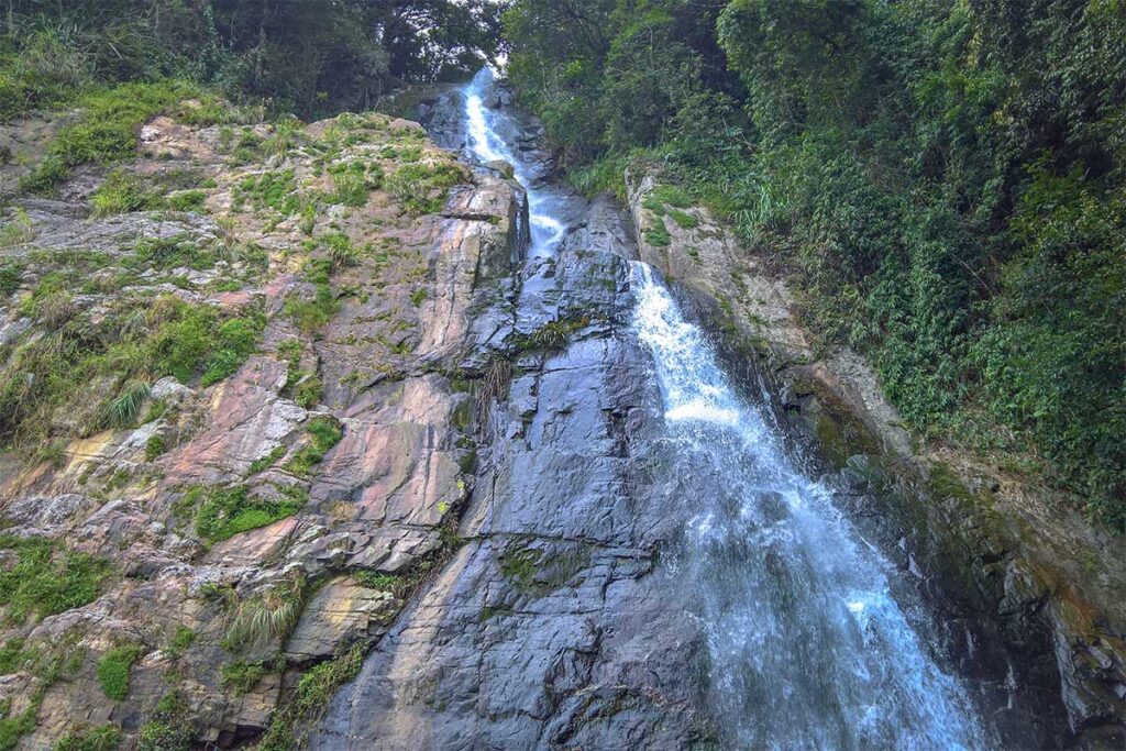 Silver Waterfall (Thác Bac) near Tam Dao town inside the national park