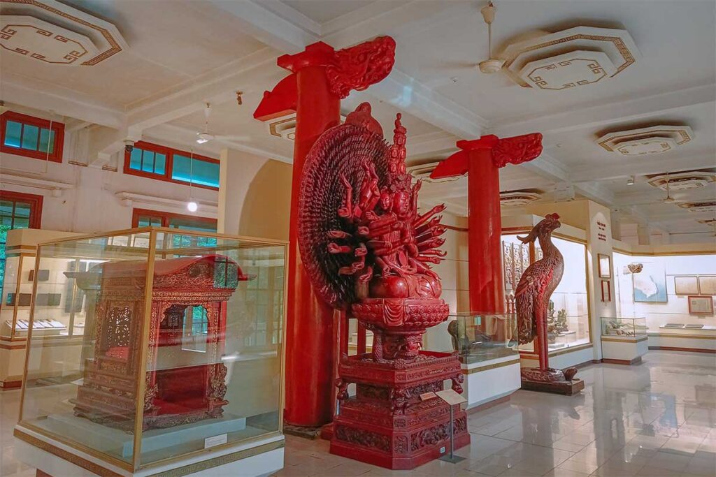 Big wooden sculptures displayed at Vietnam National Museum of History 