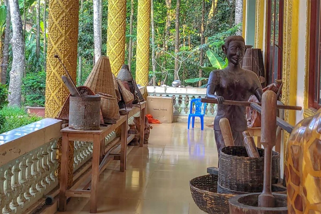 Exhibit of traditional Khmer tools and crafts on display at Hang Pagoda in Tra Vinh.