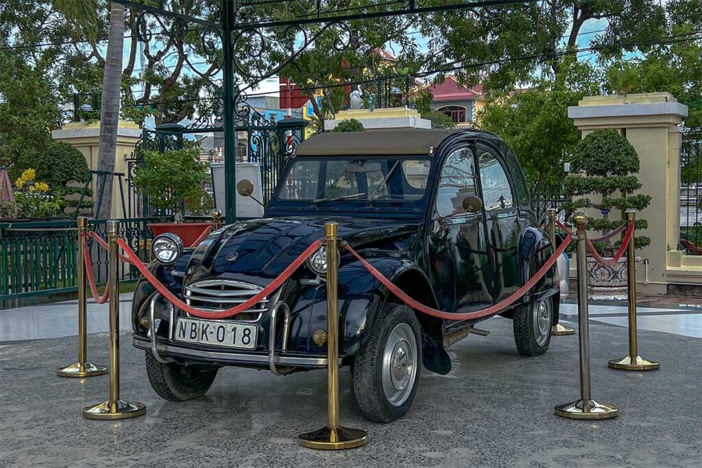 Old Peugeot displayed at Cong Tu Bac Lieu House (Prince’s Mansion)