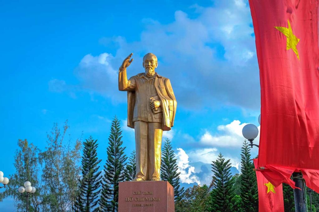A golden statue of Ho Chi Minh located in Ninh Kieu Park - Can Tho