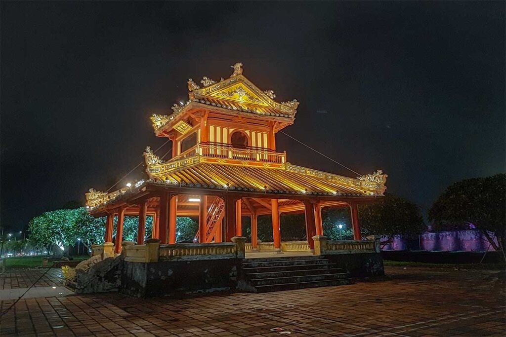 The Phu Van Lau Pavilion seen at night with lights giving it a nice athmosphere