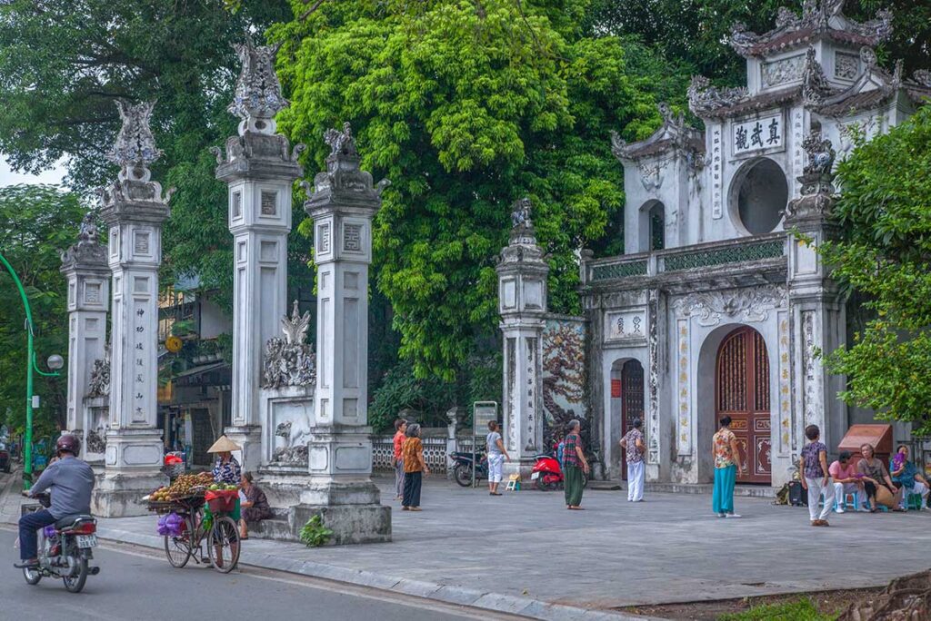 The main entrance of Quan Thanh Temple with the Triple Gate (Tam Quan)