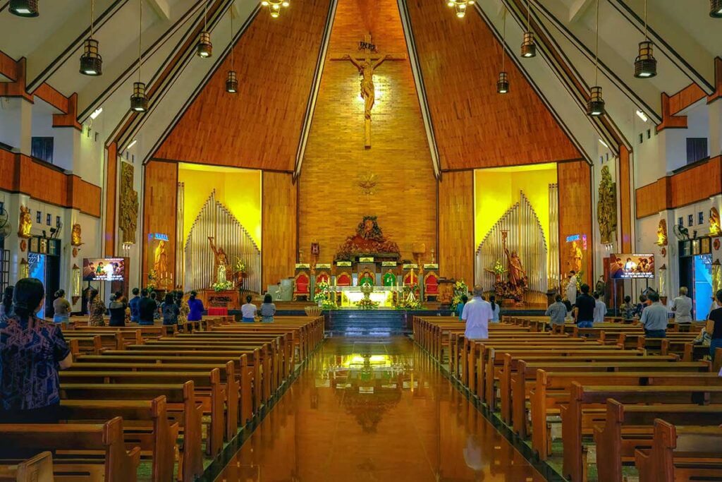 Interior of Tac Say Church