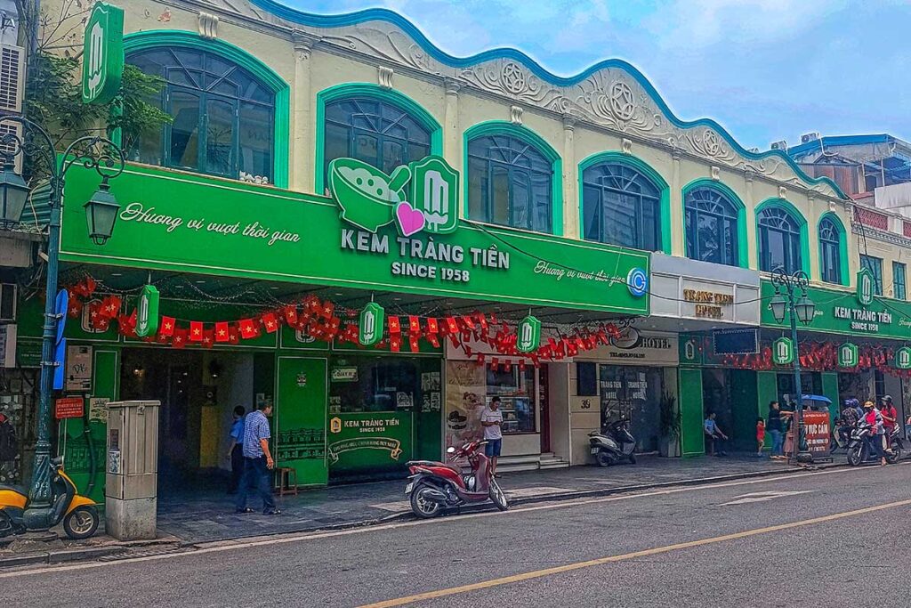 Trang Tien Ice Cream from the outside