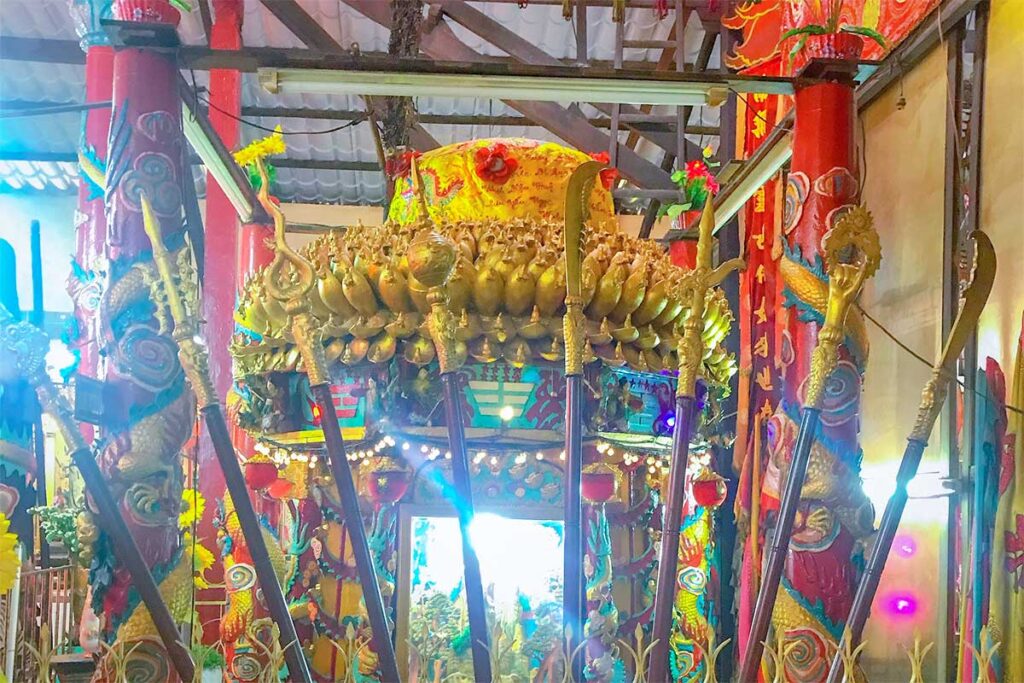 Golden Bao Toa Lotus Throne in Clay Pagoda, Soc Trang, a unique clay structure decorated with lotus petals and sacred Buddhist motifs.