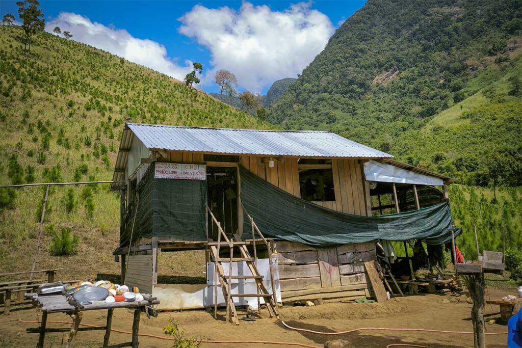 Ethnic house in Phuoc Binh National Park – Simple Raglai-style wooden stilt house in the mountains of Ninh Thuan, Vietnam.