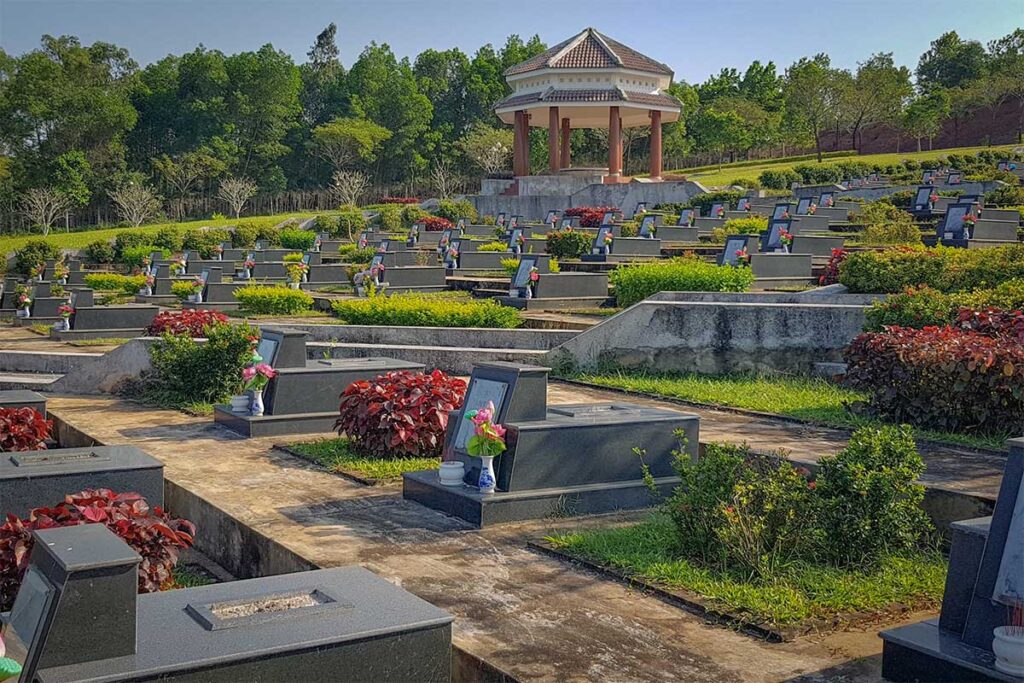 Quang Nam Martyrs Cemetery near the Heroic Mother Statue, where tens of thousands of soldiers are commemorated.