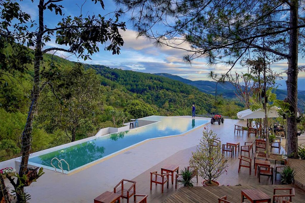 Infinity-style pool viewpoint at Cao Nguyen Hoa in Da Lat with panoramic mountain views, part of the Dalat Flower Plateau Ecotourism Area