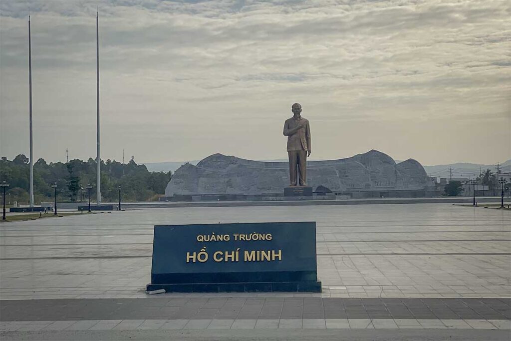 Ho Chi Minh Square in Duong Dong Phu Quoc with large statue and open plaza in the town center