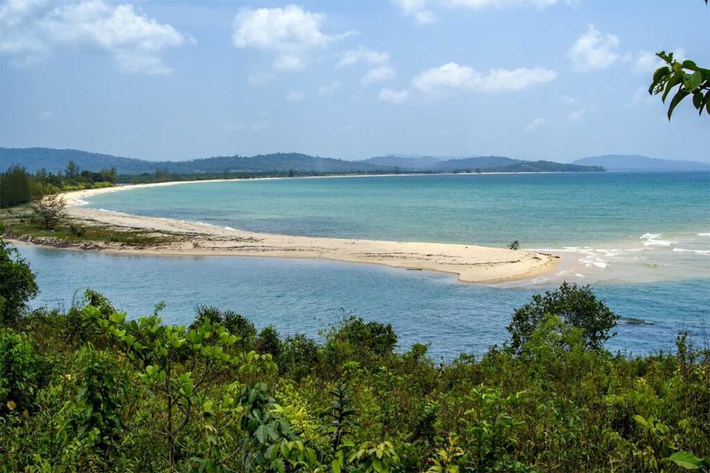Cua Can Beach Phu Quoc river mouth sandbar where the river meets the sea with panoramic view