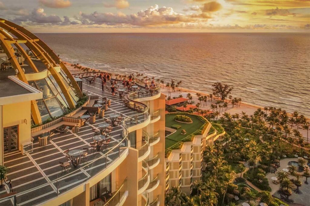 INK 360 rooftop bar in Phu Quoc with panoramic ocean views, luxury sunset atmosphere, and rooftop seating above Long Beach