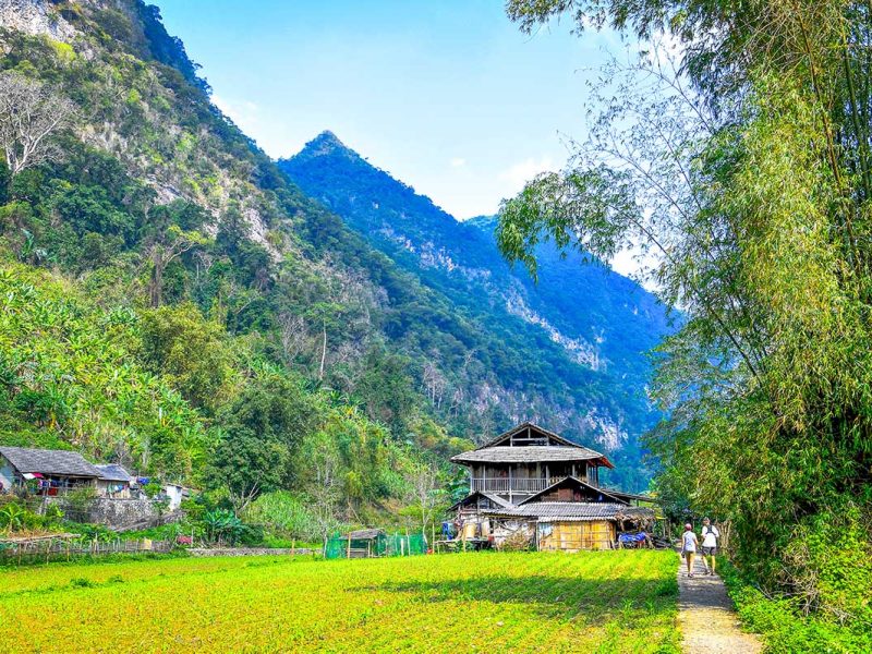 ba be lake trekking 1 Ba Be Lake trekking