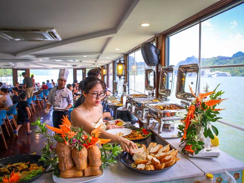 halong bay catamaran cruise 10