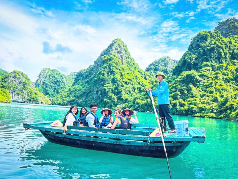 halong bay catamaran cruise 25
