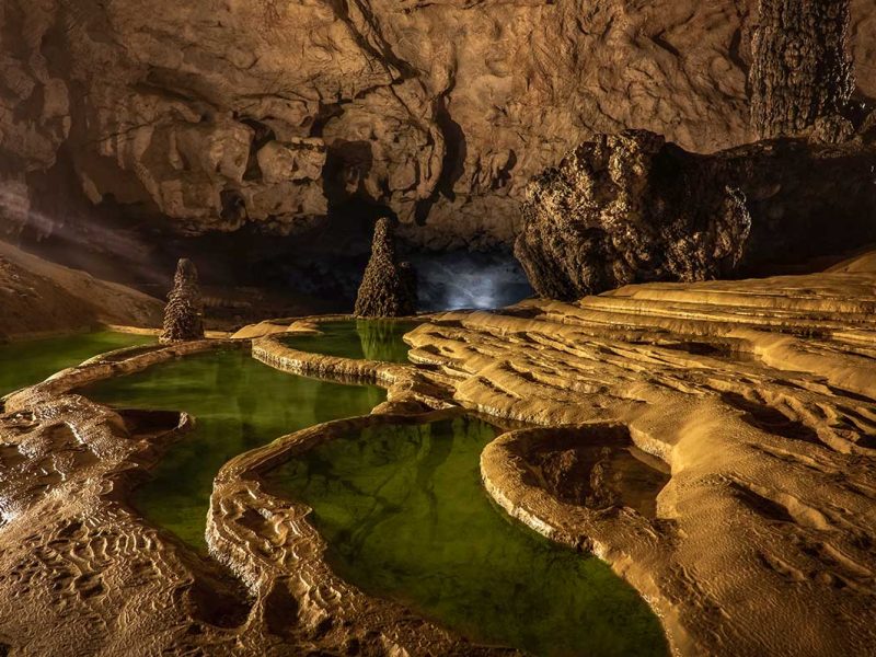 Small pools inside the Nguom Ngao Cave in Cao Bang