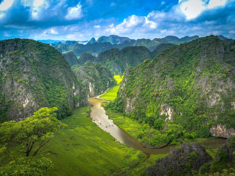 ninh binh mua cave viewpoint 1 Ninh Binh's best viewpoint: Mua Cave - Stunning views over the river, rice fields and mountains in Vietnam