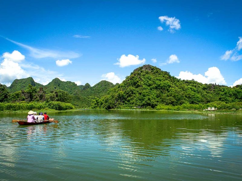 perfume river boat tour 1 Tourist on a sampan boat ride along the Yen River heading to the Perfume Pagoda near Hanoi Let me know if you'd like these compiled into a full list or paired with filenames or captions.
