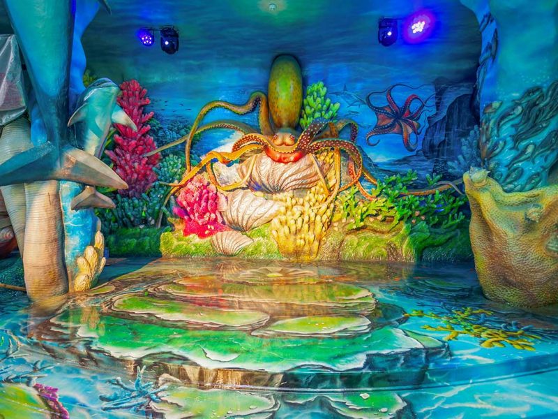 underwater room crazy house dalat 1 Underwater themed room inside Crazy House Dalat with colorful sea creature artwork